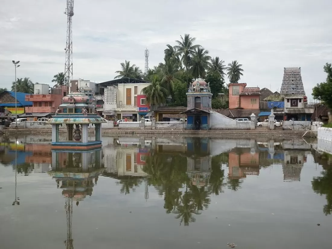 திருநள்ளாறு சனீஸ்வரன் கோயில் (சனி)