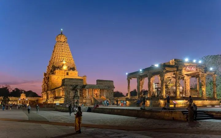 பிரகதீஸ்வரர் கோயில் (பெரிய கோயில்), தஞ்சாவூர்